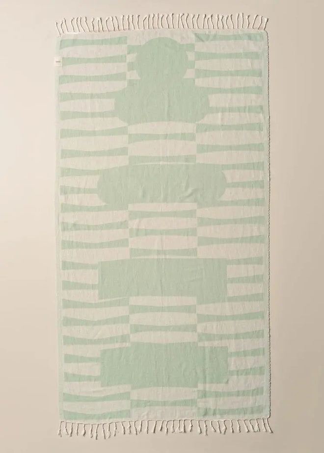 Sea - Saarde Totem Beach Towel